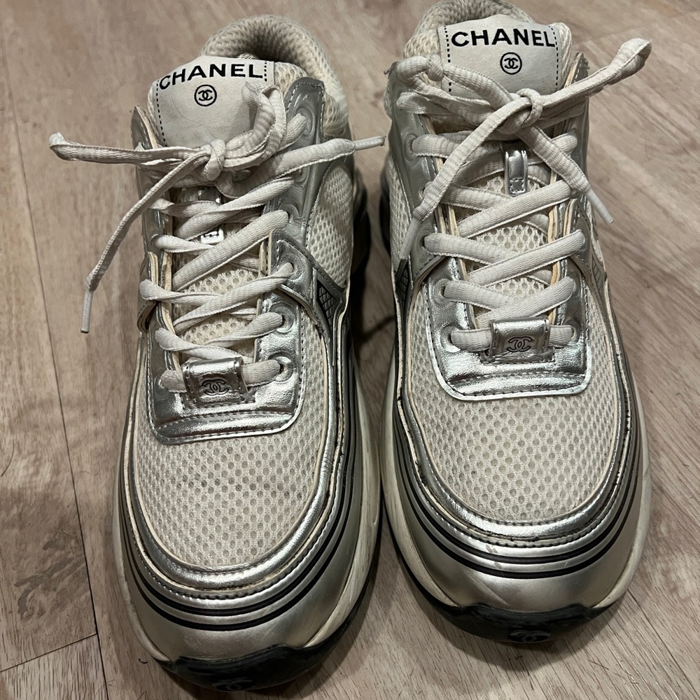 CHANEL White and Silver Sneakers - Picture 4 of 6